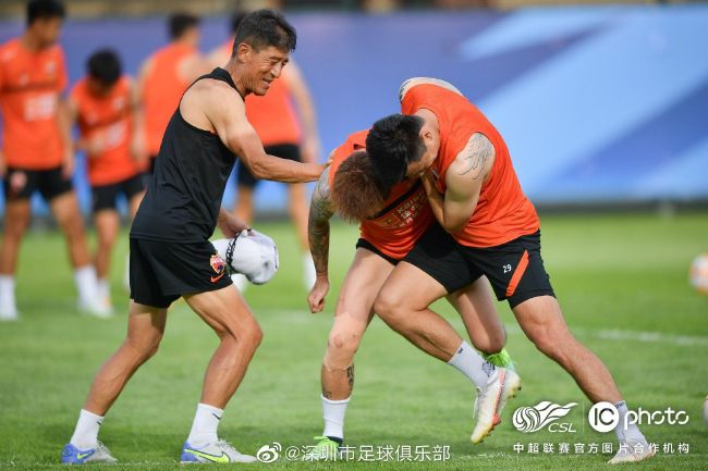 小莹的乳门卫老董t大校花
